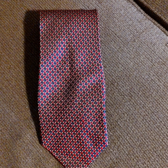 Nautica men's tie.  Like new condition - Picture 1 of 2